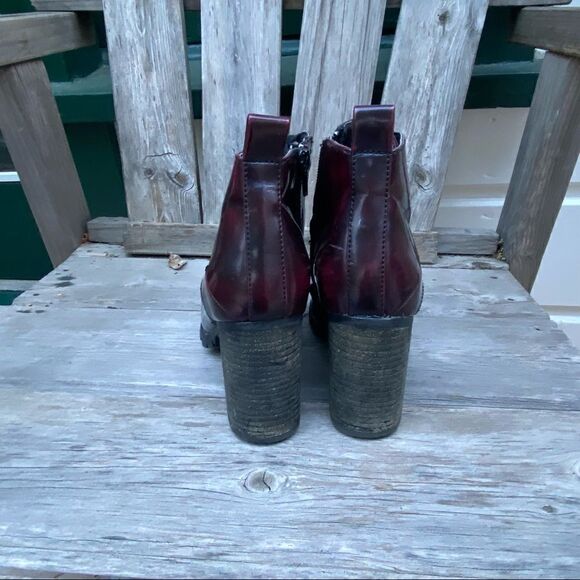 Steve Madden Burgundy Andie Lace-Up Booties size 6 - Picture 16 of 16